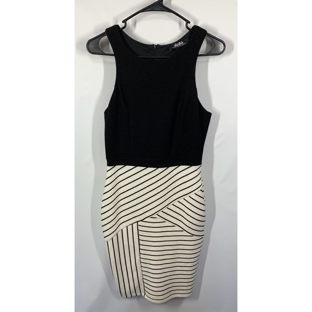 Lulus Womenβs Back Zip Striped Sleeveless Bodycon Dress BlackβWhite Size Medium